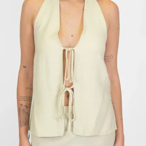 Tensione in - Gilet chiusura scollo fronte-retro con allaccio al collo e laccetti