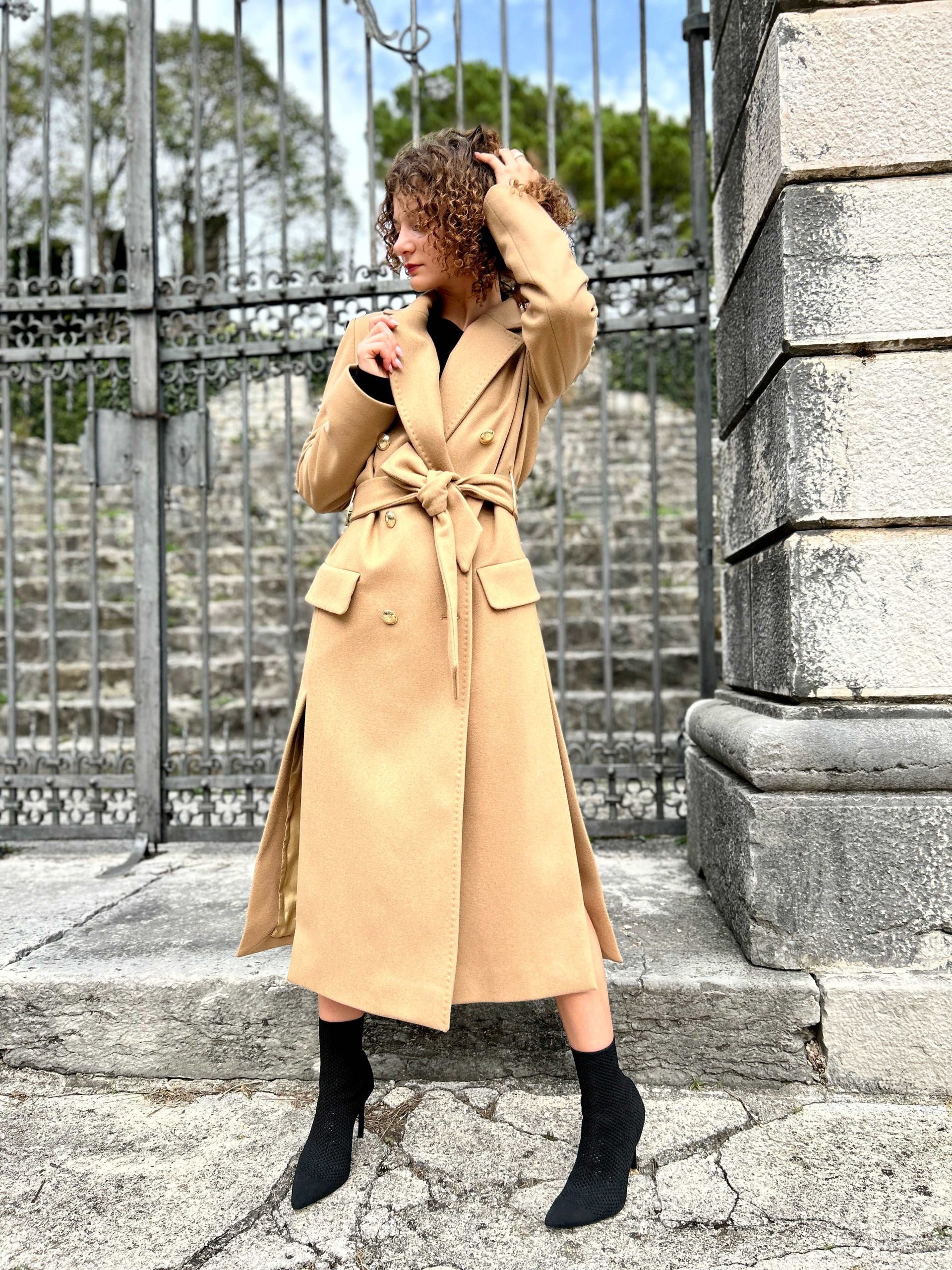 Cappotto con spacchi cammello - immagine 2