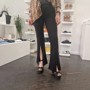 Pantalone nero zampa