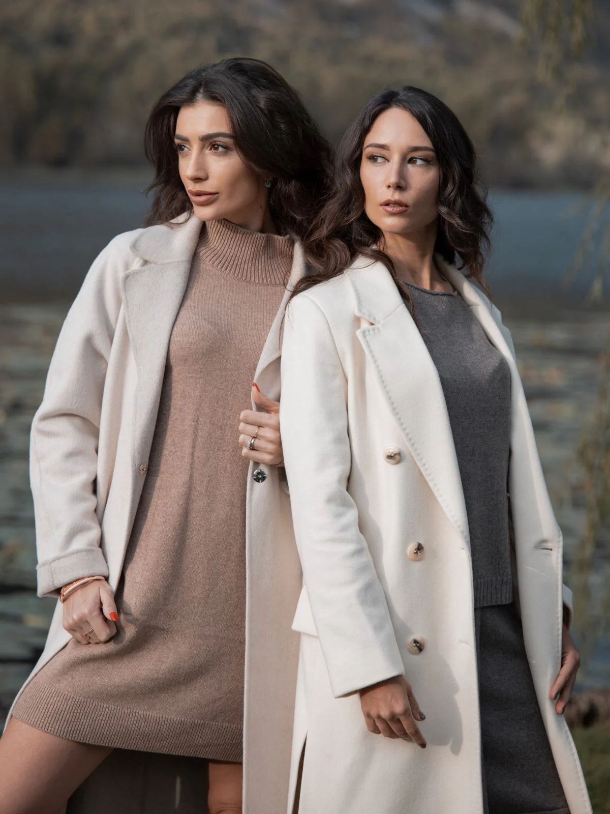 Cappotto con spacchi panna - immagine 4