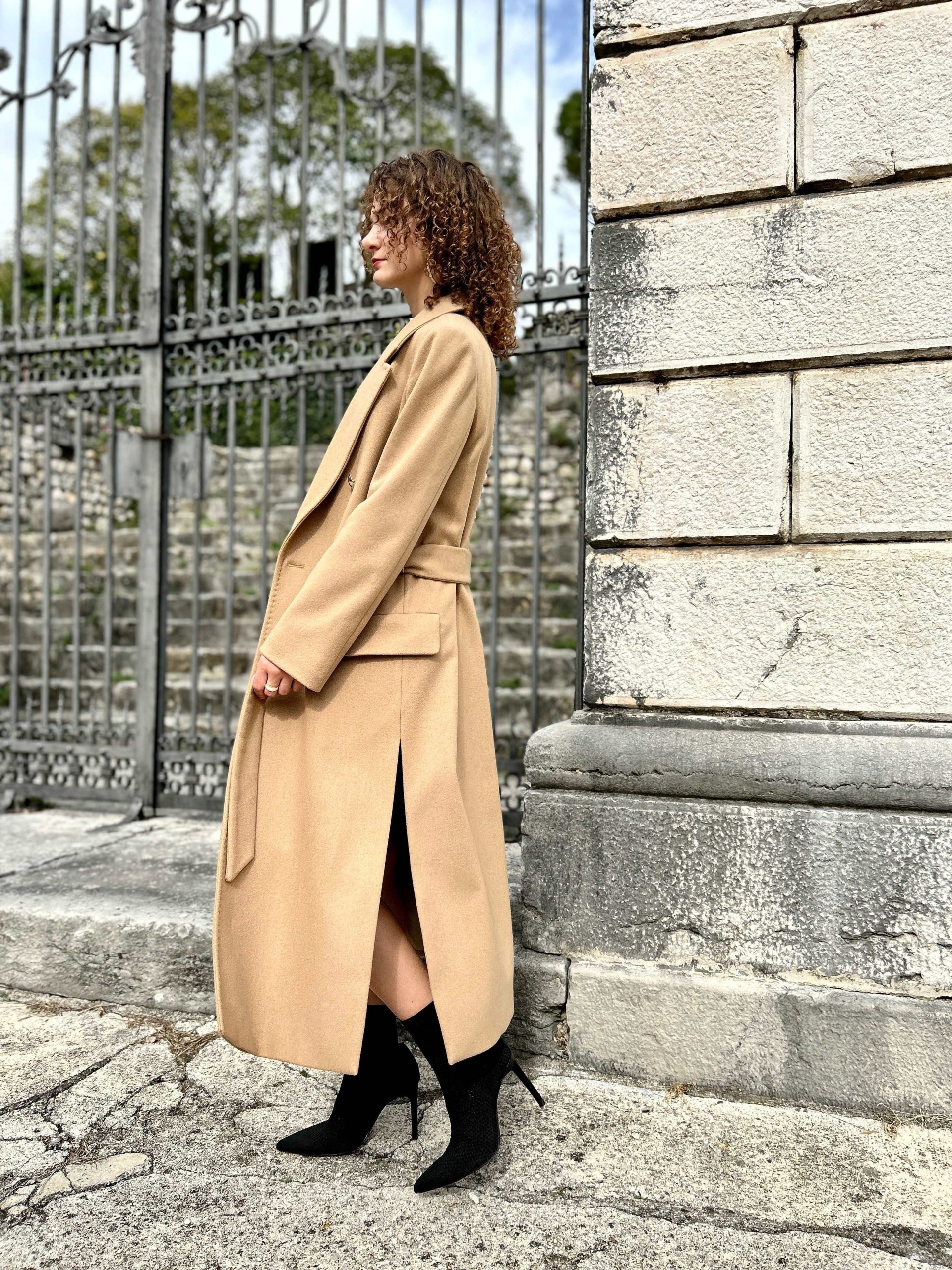Cappotto con spacchi cammello - immagine 6